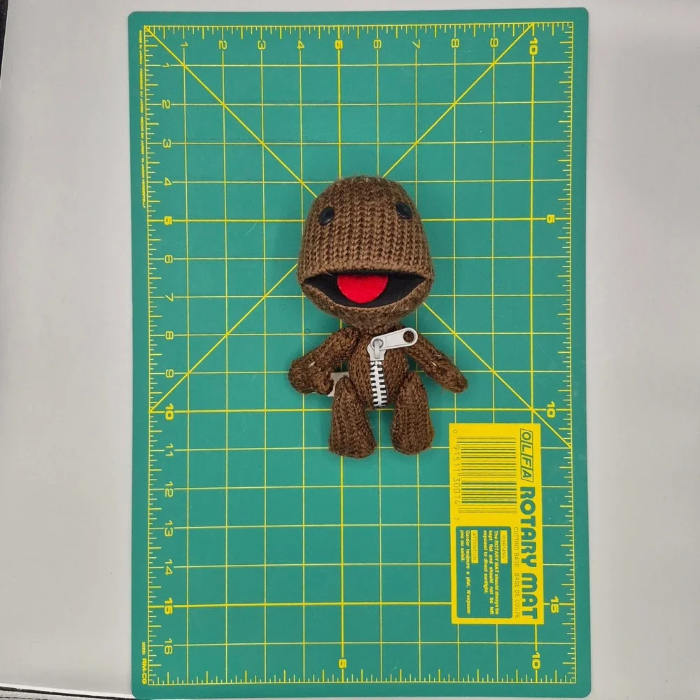 Senario LittleBigPlanet Sackboy Brown Knit Plush Zipper Button Eyes 2010 6